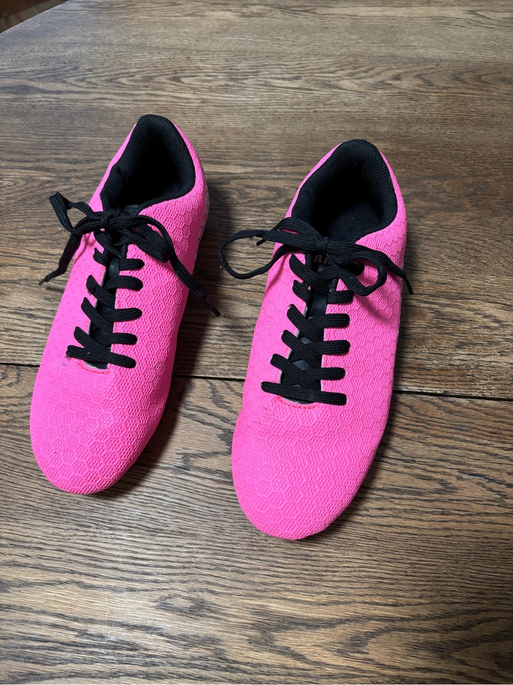 Bomkita | Big Kids Soccer Cleats Bright Pink with Black Trim
